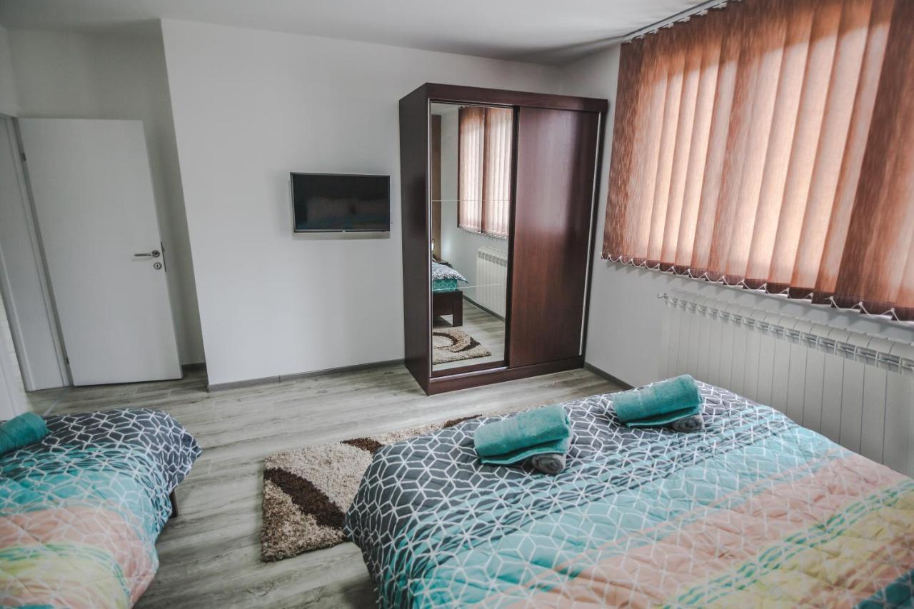 Kristal Apartmani Arandjelovac Dış mekan fotoğraf
