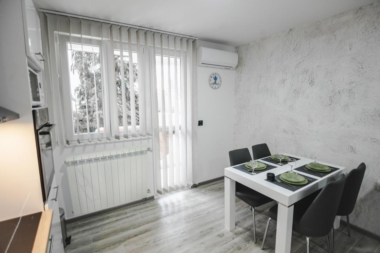 Kristal Apartmani Arandjelovac Dış mekan fotoğraf